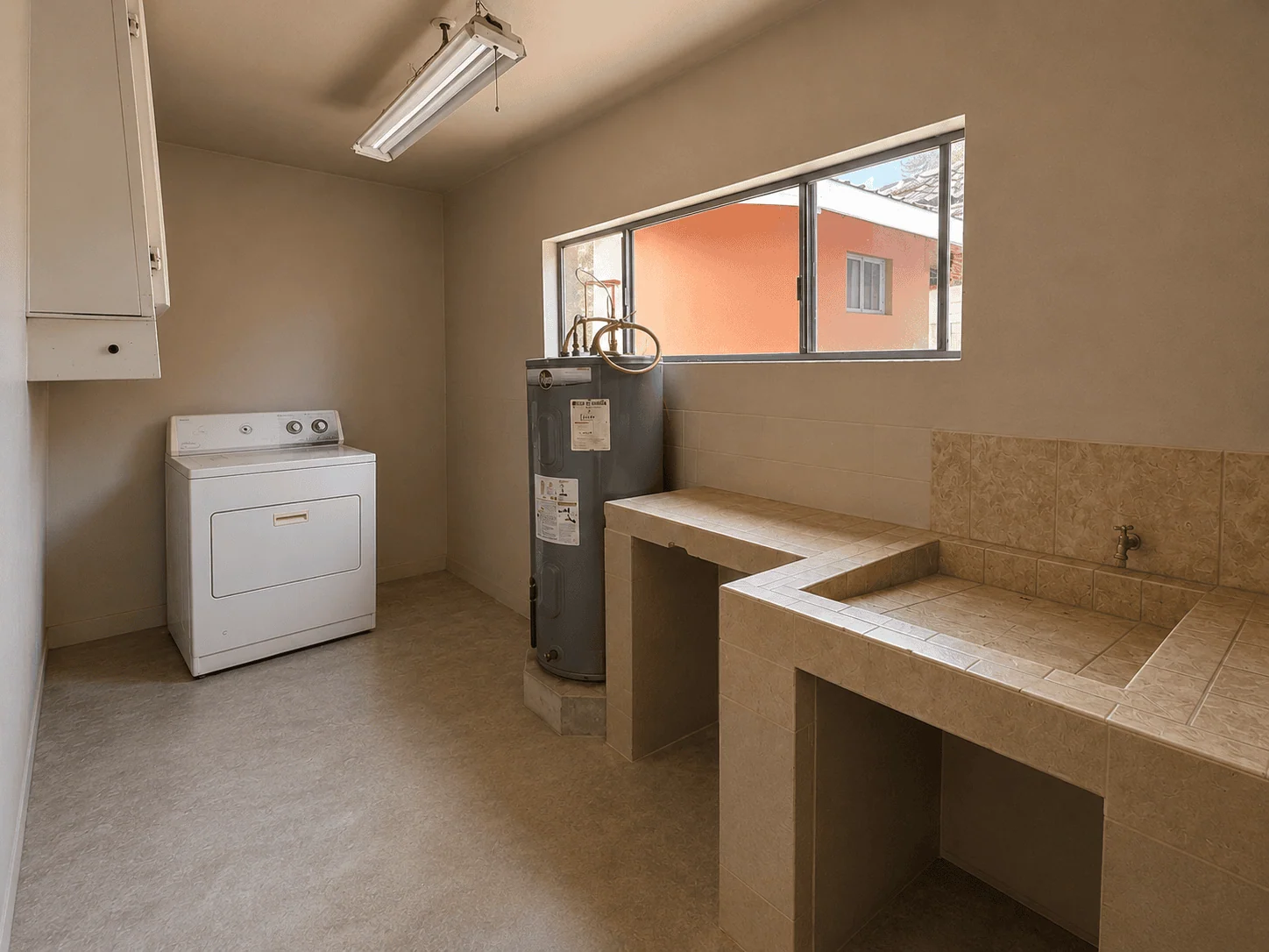 Casa en venta en la primera sección en Callejón Juarez 8 y 9 en S.L.R.C., Sonora.