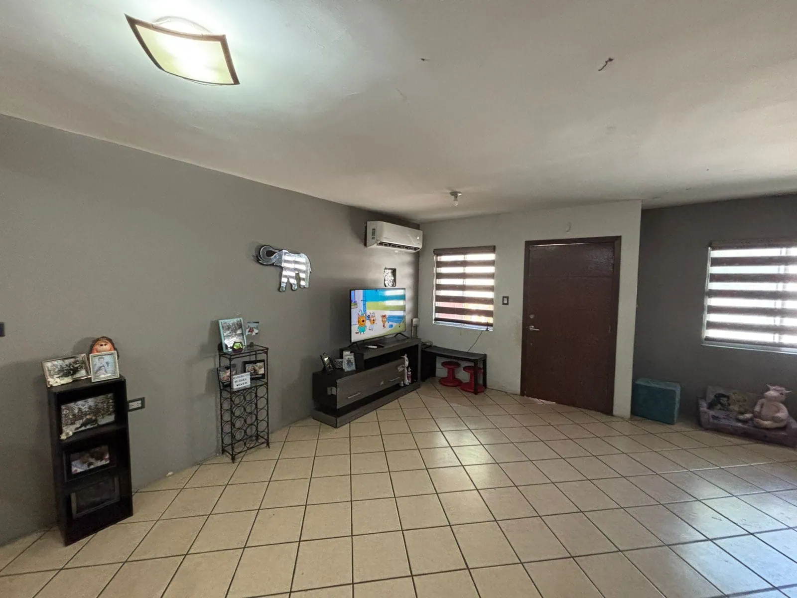 Casa en venta con ampliación en Villa del Roble en Mexicali, B.C.