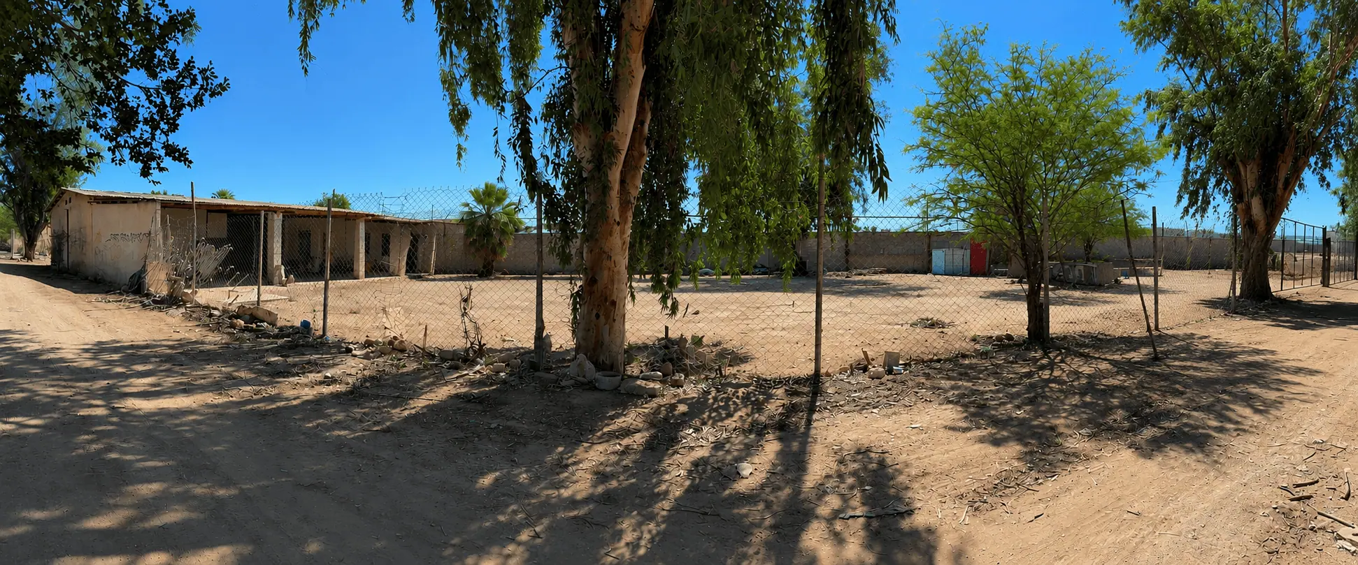 Terreno con Almacén en venta en Colonia Wisteria, Mexicali B.C.