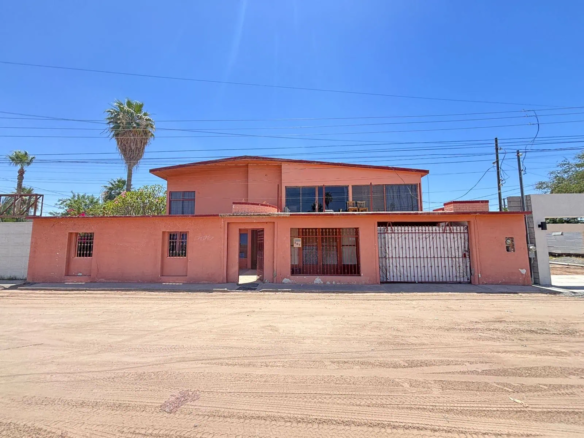 Casa en venta en la primera sección en Callejón Juarez 8 y 9 en S.L.R.C., Sonora.