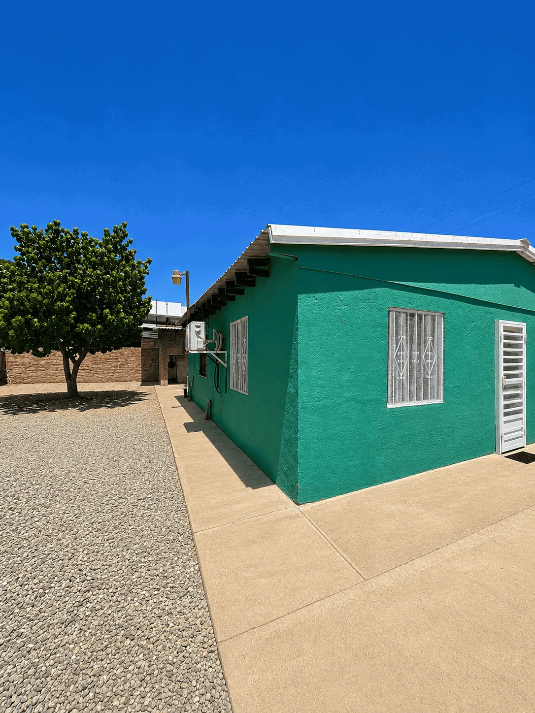 Casa en venta en esquina de Av. Guerrero y Calle 43 en S.L.R.C., Sonora.