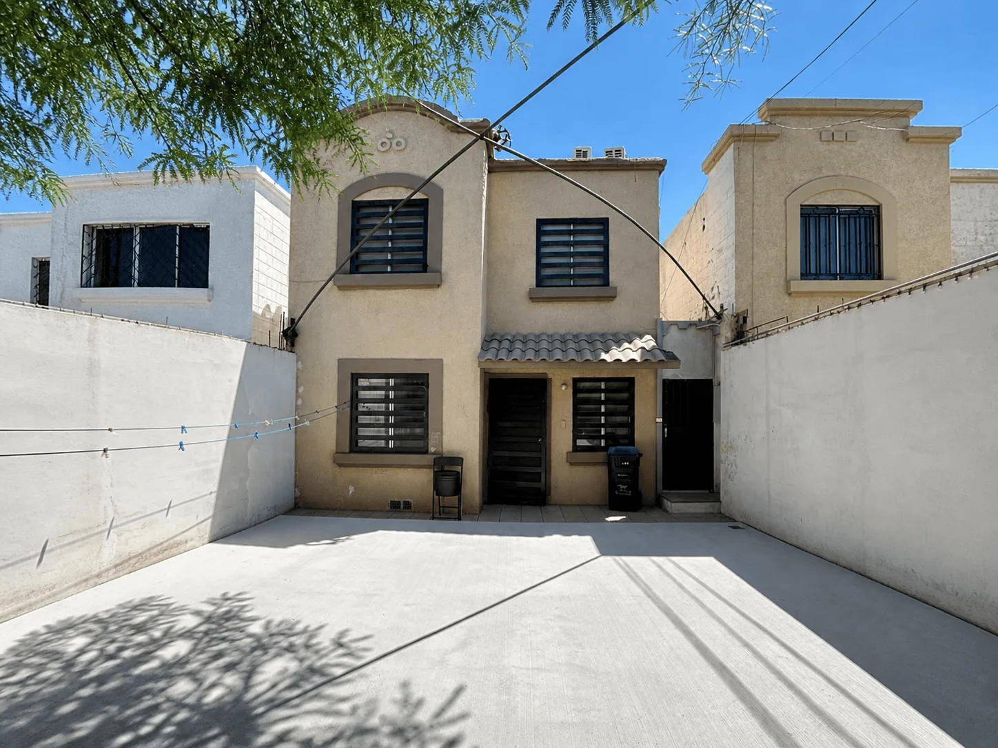 Casa en venta con ampliación en Villa del Roble en Mexicali, B.C.