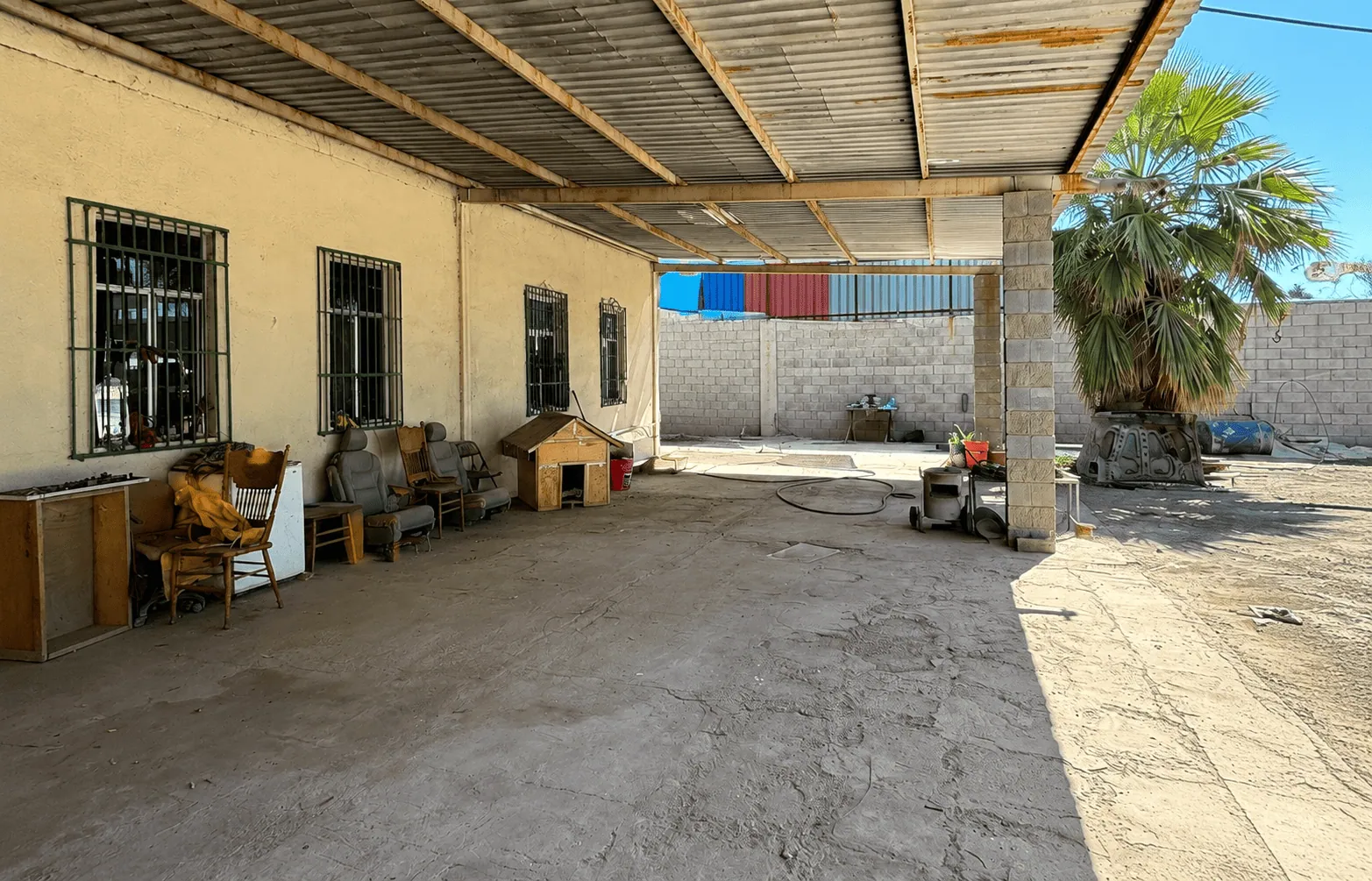Terreno con Almacén en venta en Colonia Wisteria, Mexicali B.C.
