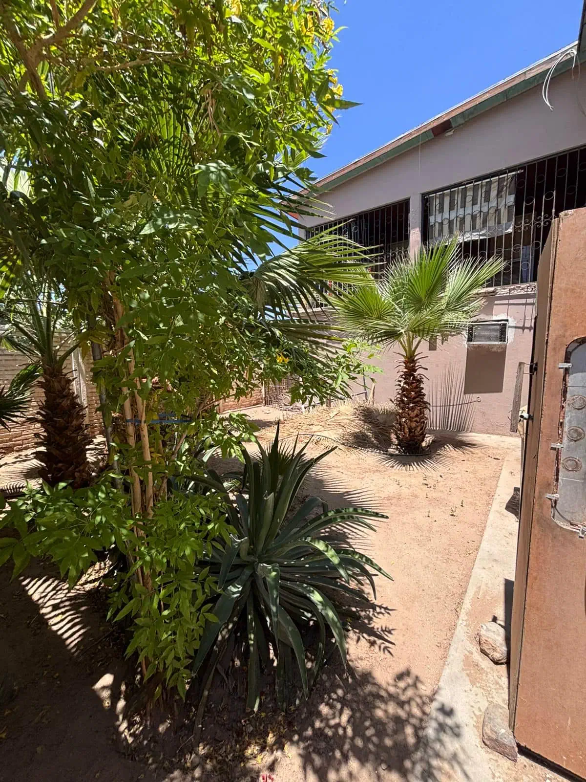Casa en venta en la primera sección en Callejón Juarez 8 y 9 en S.L.R.C., Sonora.