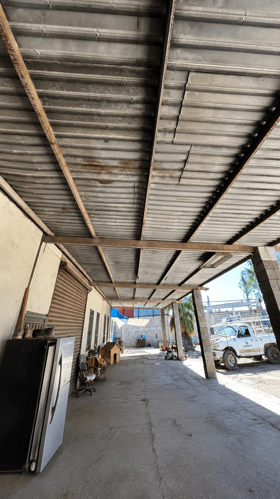Terreno con Almacén en venta en Colonia Wisteria, Mexicali B.C.