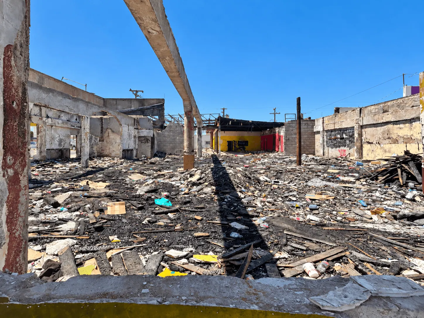 Terreno Comercial en venta en Av. Obregon y calle 6ta. S.L.R.C. Sonora