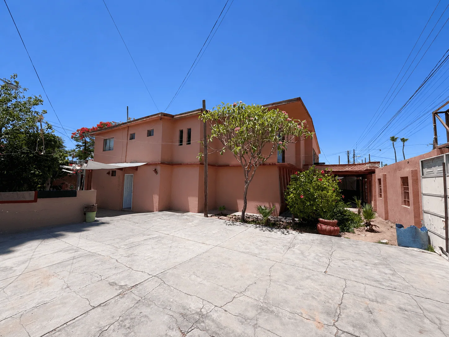 Casa en venta en la primera sección en Callejón Juarez 8 y 9 en S.L.R.C., Sonora.