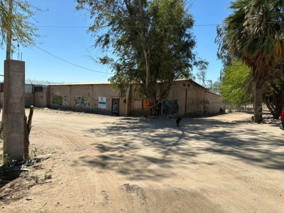 Terreno con Almacén en venta en Colonia Wisteria, Mexicali B.C.