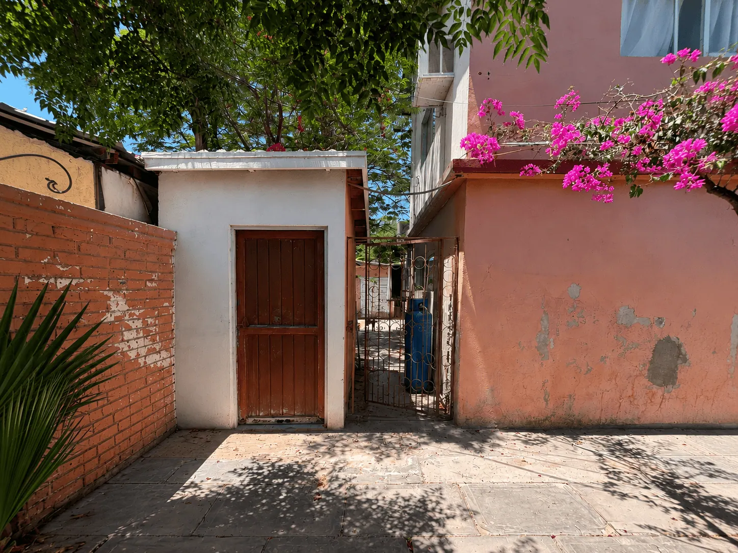 Casa en venta en la primera sección en Callejón Juarez 8 y 9 en S.L.R.C., Sonora.